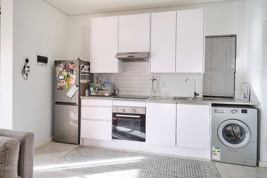 1 Bedroom Property for Sale in Bloubergrant Western Cape